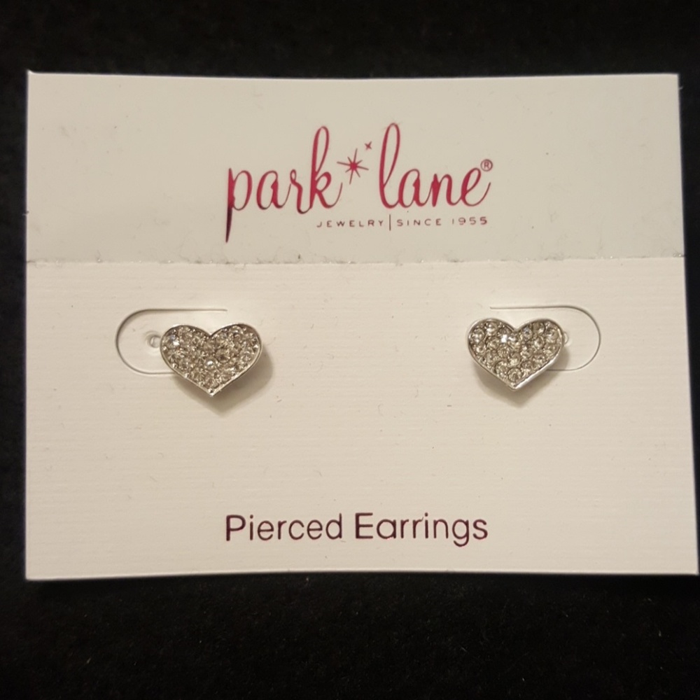 Adorable heart shaped stud earrings